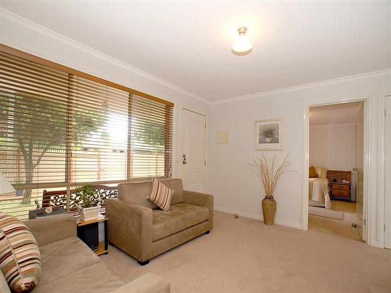 21 Applegum Crescent, Ferntree Gully VIC 3156