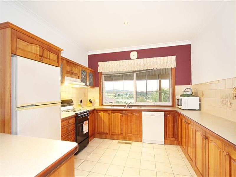 4 Coowarra Court, Ferntree Gully VIC 3156