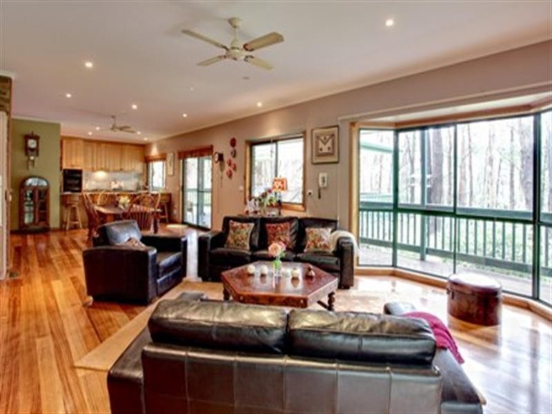 29 Stewart Road, Emerald VIC 3782