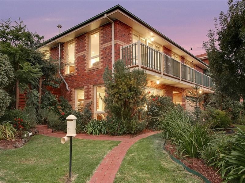 1 Frieda Court, Ferntree Gully VIC 3156