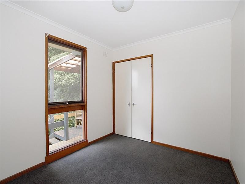 15 Alpine Avenue, Upwey VIC 3158