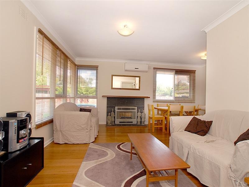 9 White Avenue, Bayswater North VIC 3153