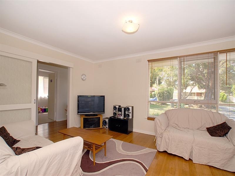 9 White Avenue, Bayswater North VIC 3153