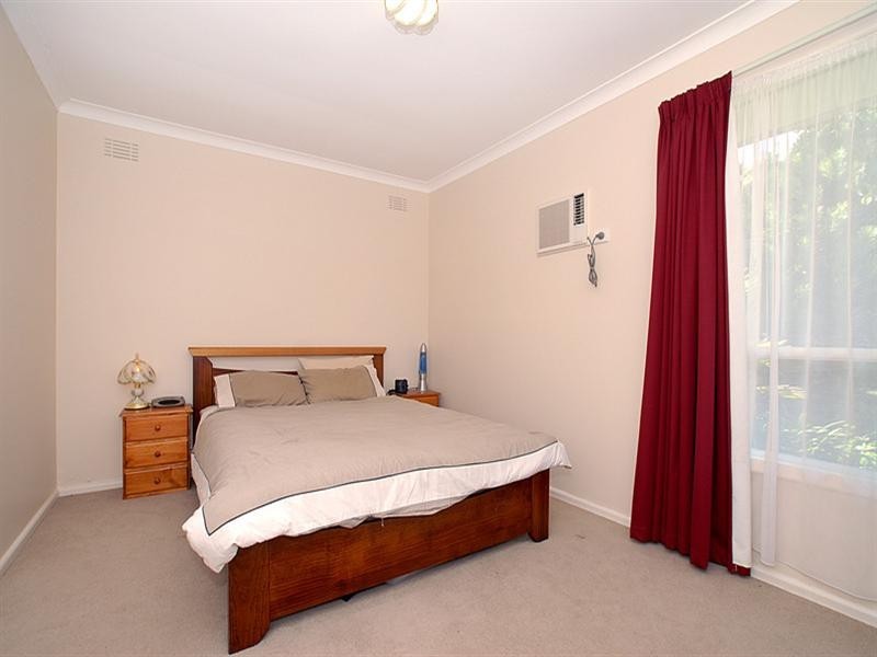 9 White Avenue, Bayswater North VIC 3153