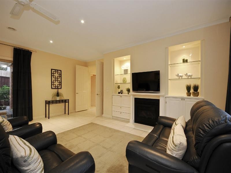 10 Gladesville Close, Lysterfield South VIC 3156