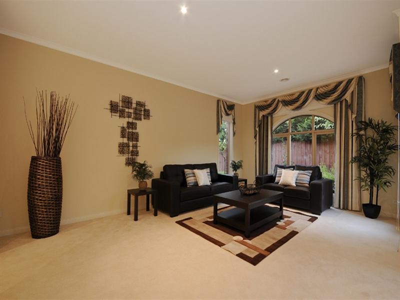 10 Gladesville Close, Lysterfield South VIC 3156