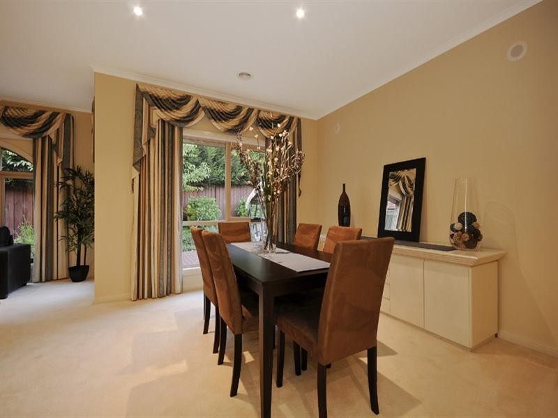 10 Gladesville Close, Lysterfield South VIC 3156