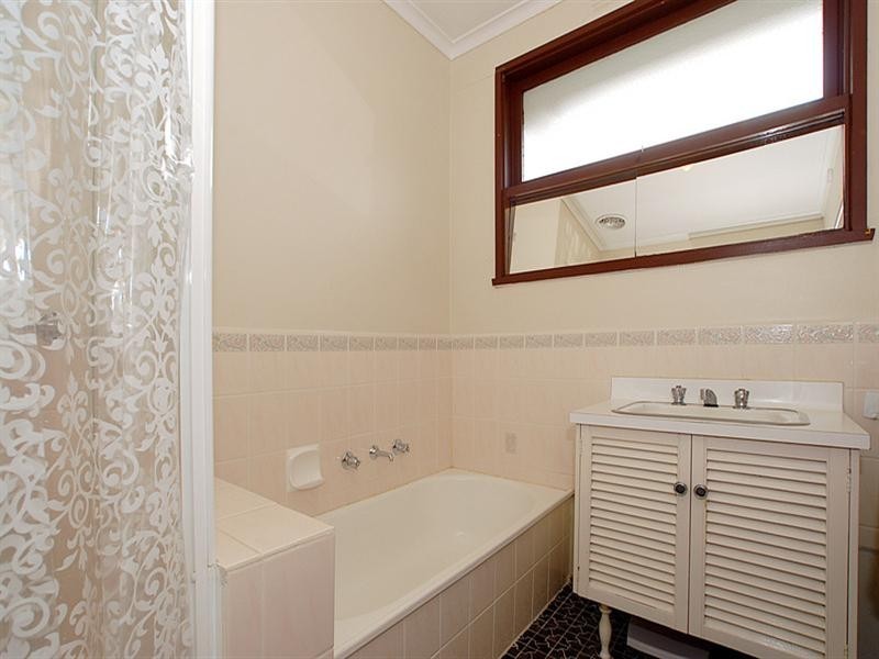 88 Loretto Avenue, Ferntree Gully VIC 3156