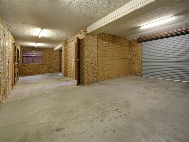 8 Hatherly Grove, Ferntree Gully VIC 3156