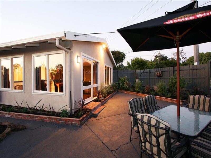 48 Johnson Drive, Ferntree Gully VIC 3156