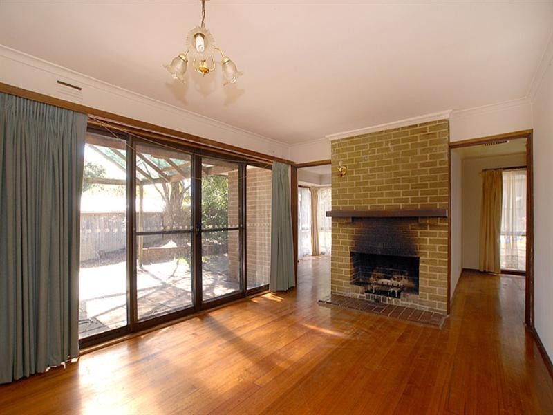 25 Loretto Avenue, Ferntree Gully VIC 3156