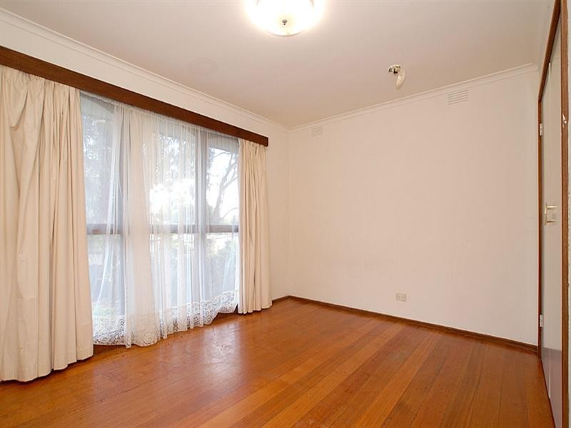 25 Loretto Avenue, Ferntree Gully VIC 3156