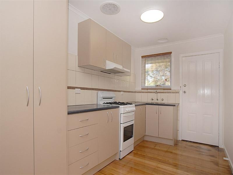 1/8 Simpson Road, Ferntree Gully VIC 3156