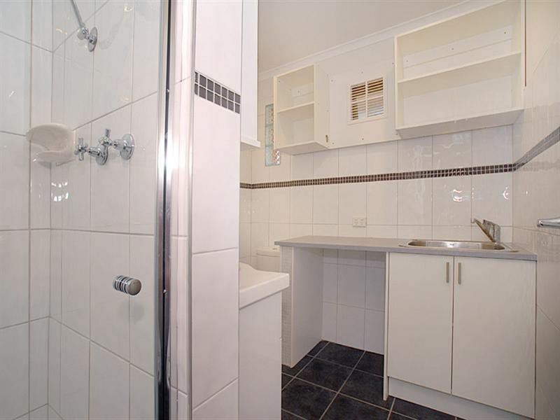 1/8 Simpson Road, Ferntree Gully VIC 3156