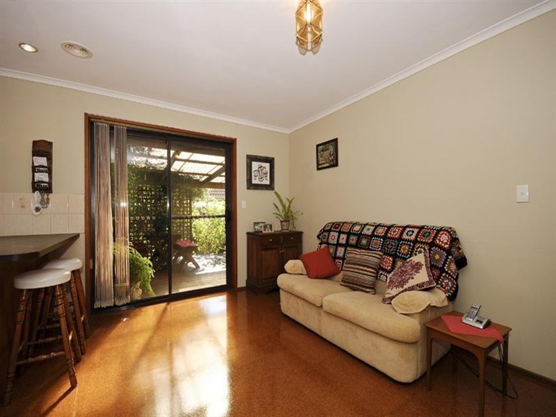 102 Wallace Road, Wantirna South VIC 3152