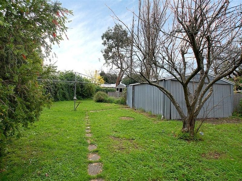 8 Genista Avenue, Boronia VIC 3155