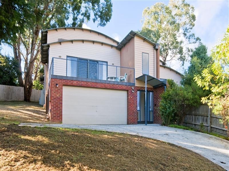 2B Newton Street, Ferntree Gully VIC 3156