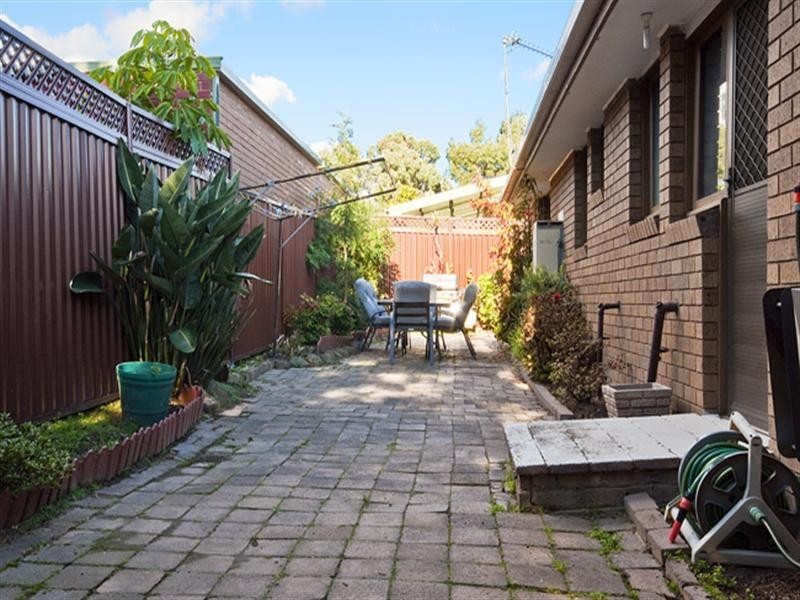 1/22 Hutton Avenue, Ferntree Gully VIC 3156