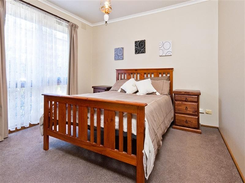 1/22 Hutton Avenue, Ferntree Gully VIC 3156