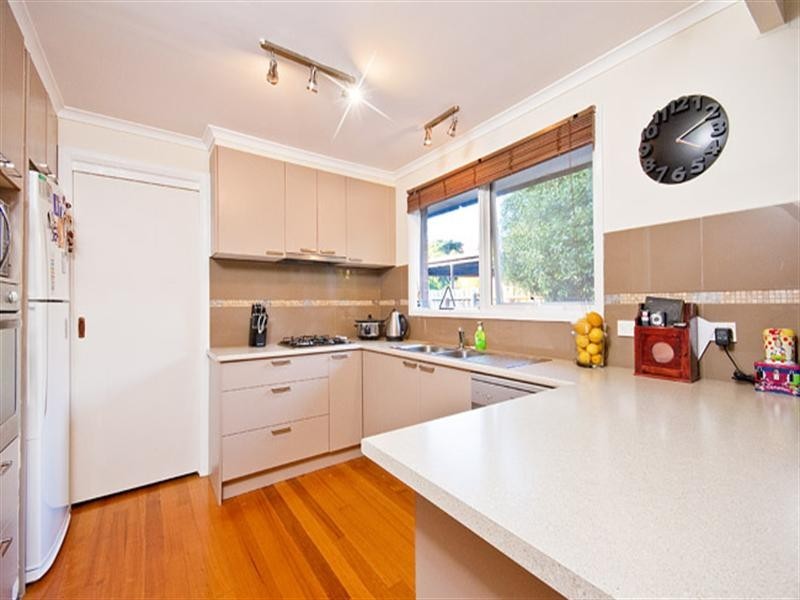 51 Kevin Avenue, Ferntree Gully VIC 3156