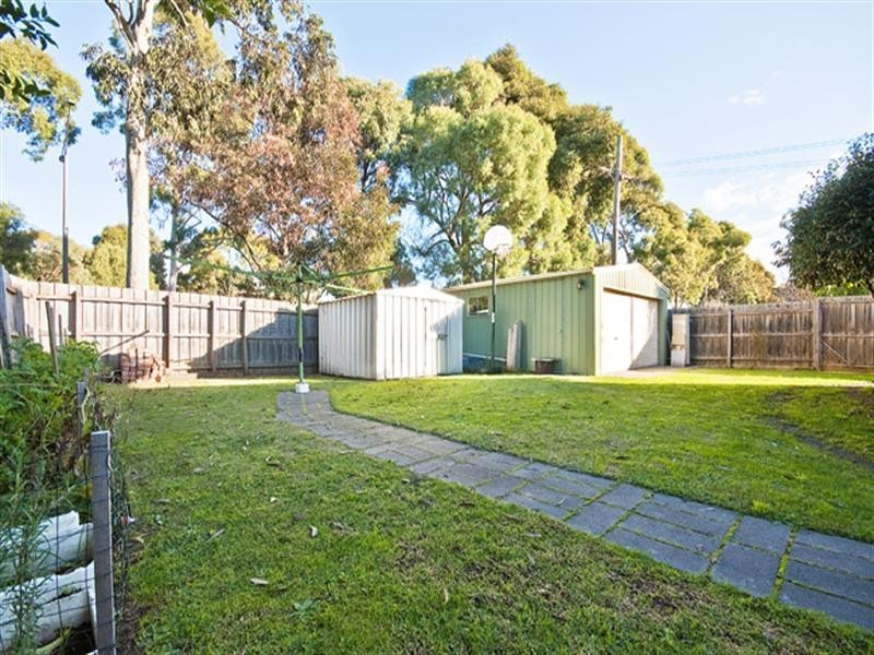 51 Kevin Avenue, Ferntree Gully VIC 3156