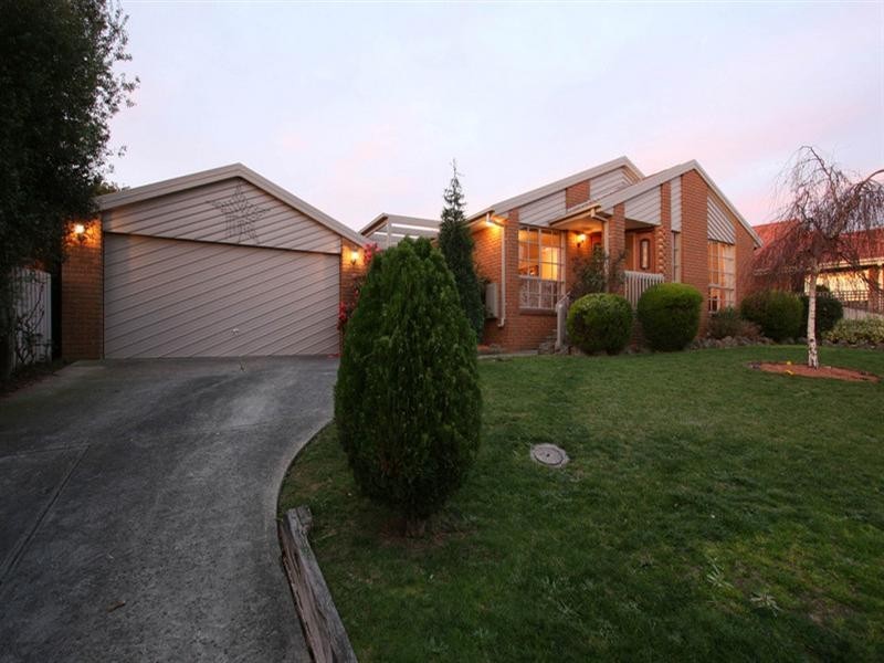 12 Sundew Court, Knoxfield VIC 3180