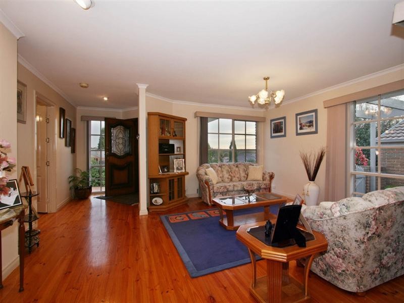 12 Sundew Court, Knoxfield VIC 3180