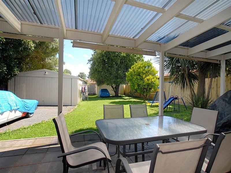 9 White Avenue, Bayswater North VIC 3153