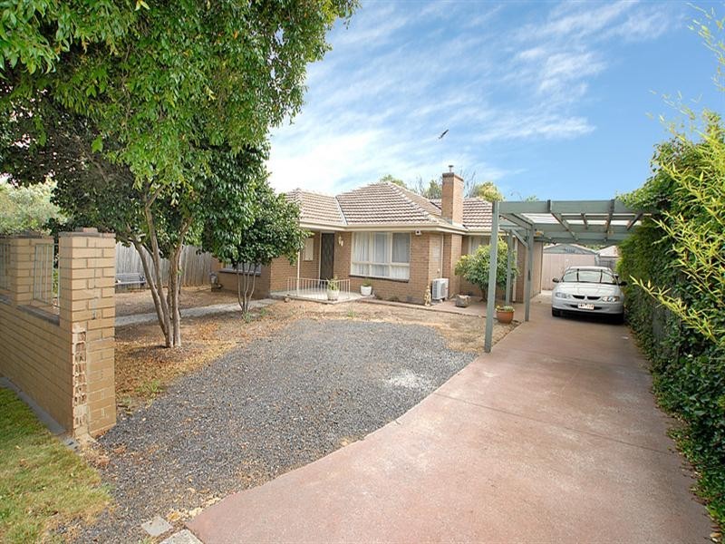 4 Carlisle Road, Ferntree Gully VIC 3156