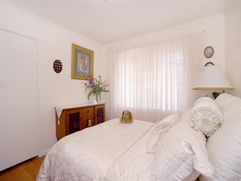 4 Carlisle Road, Ferntree Gully VIC 3156