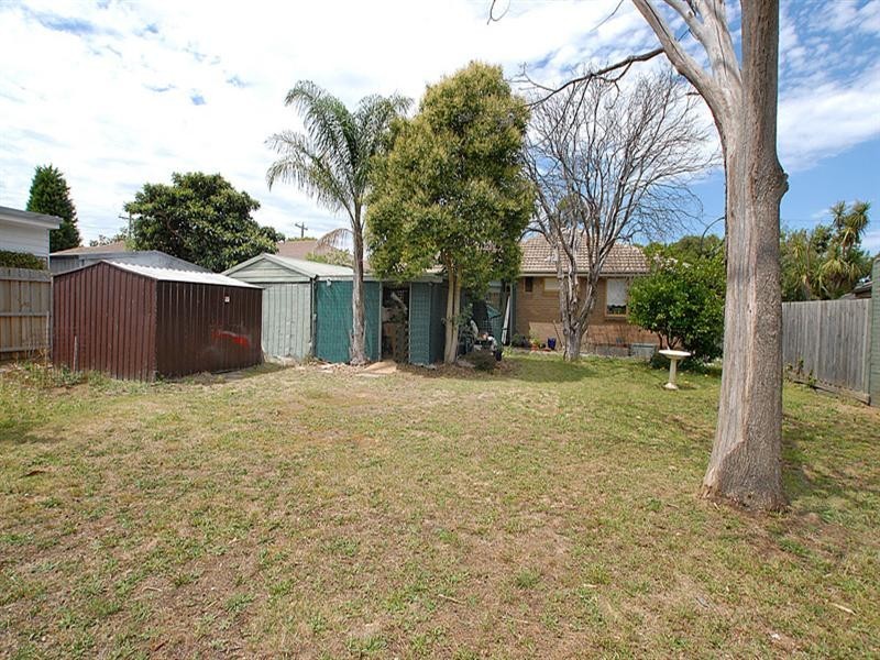 4 Carlisle Road, Ferntree Gully VIC 3156