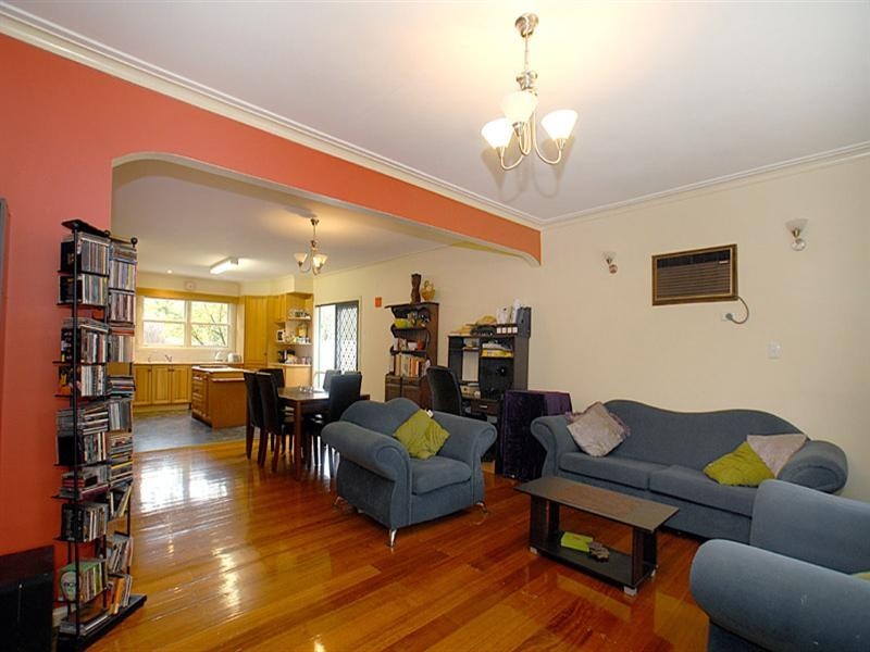 2 Acacia Road, Upper Ferntree Gully VIC 3156