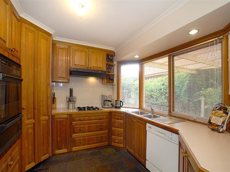 72 Segarta Circuit, Ferntree Gully VIC 3156