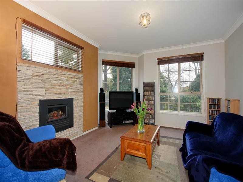 2/5 Selman Avenue, Ferntree Gully VIC 3156