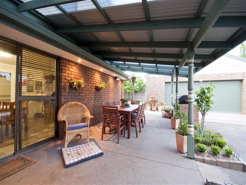 294 Windermere Drive, Ferntree Gully VIC 3156