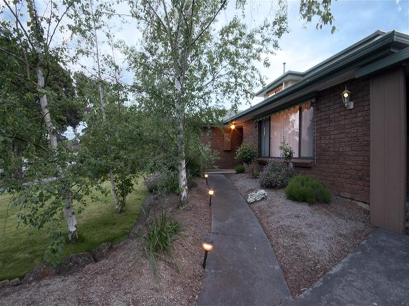 294 Windermere Drive, Ferntree Gully VIC 3156