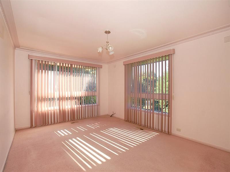 23 Commercial Road, Ferntree Gully VIC 3156