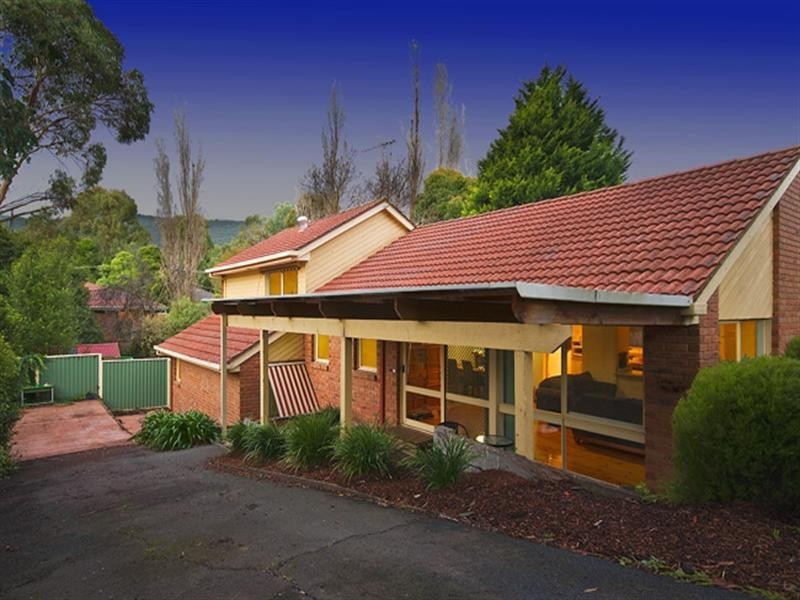 34 Francis Crescent, Ferntree Gully VIC 3156