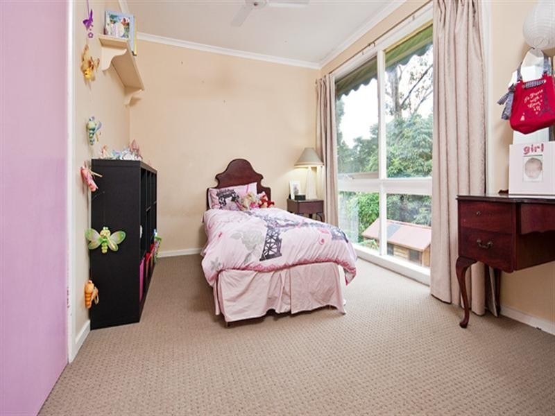 34 Francis Crescent, Ferntree Gully VIC 3156