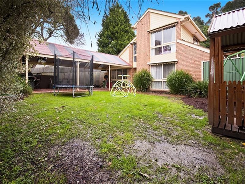 34 Francis Crescent, Ferntree Gully VIC 3156