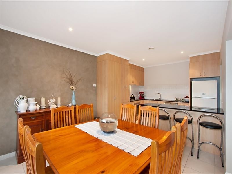 52 Sovereign Manors Crescent, Rowville VIC 3178