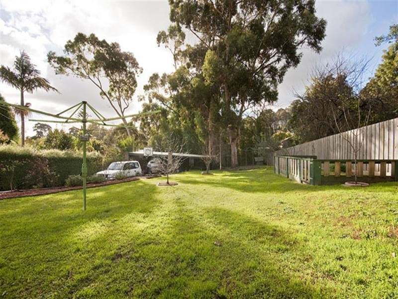 29 Winwood Drive, Ferntree Gully VIC 3156