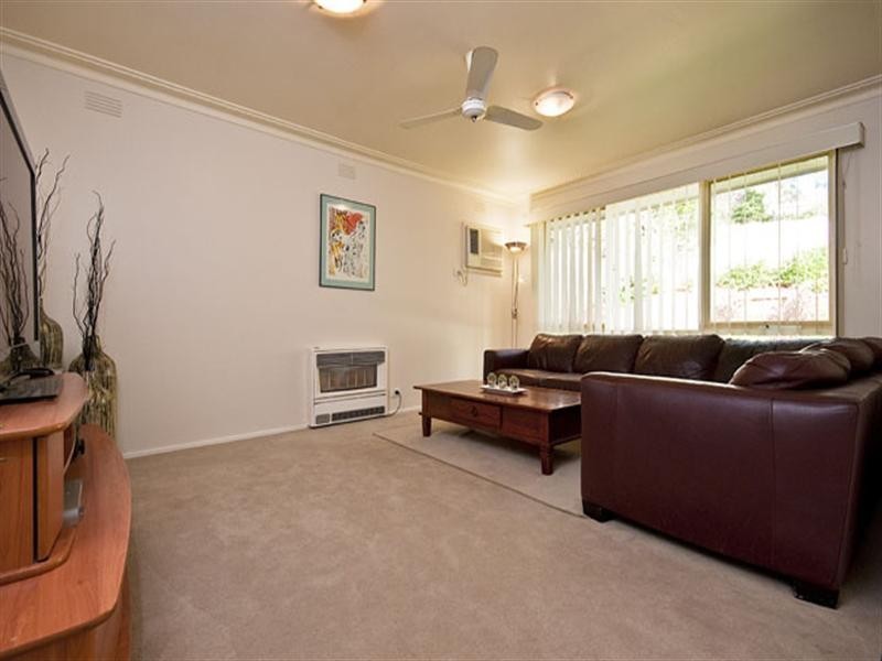 29 Winwood Drive, Ferntree Gully VIC 3156