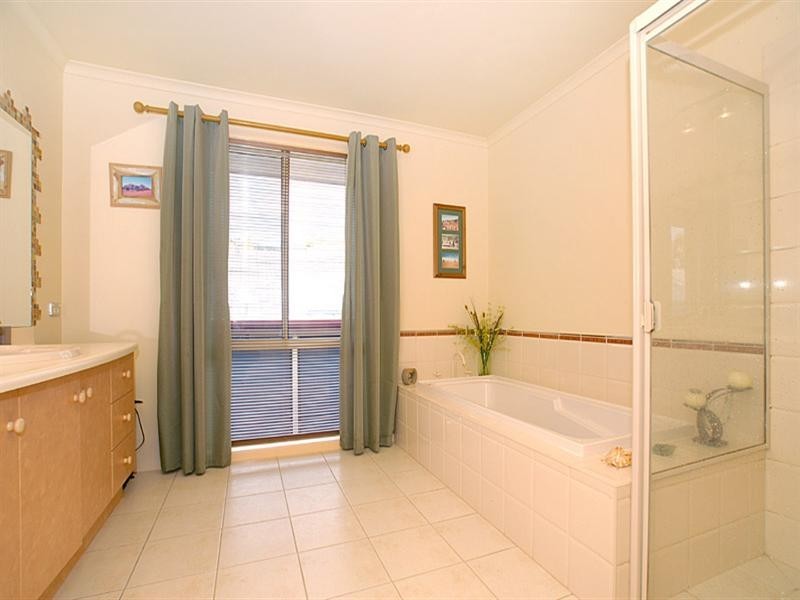 4 Conifer Court, Lysterfield VIC 3156