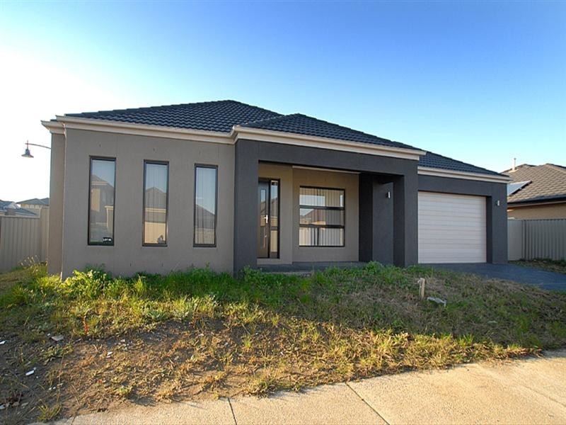 3 Ibis Close, Pakenham VIC 3810