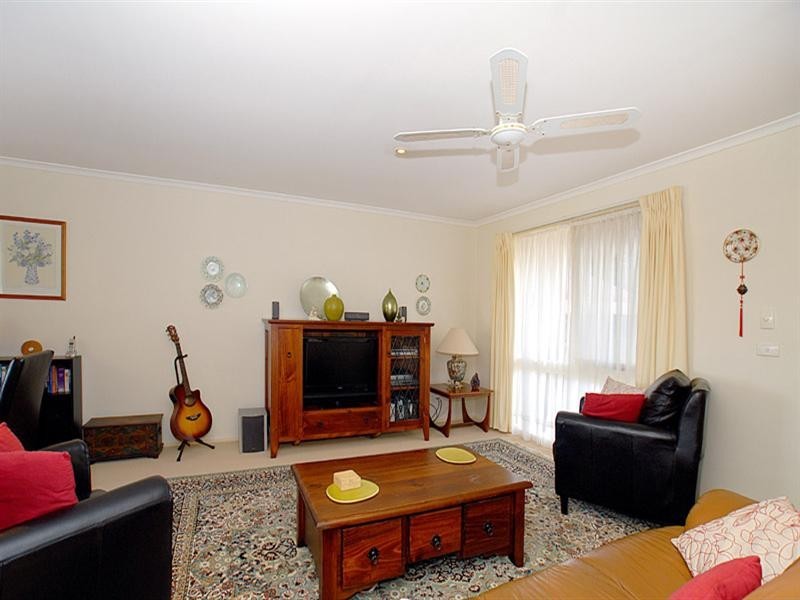 10 Nevis Court, Endeavour Hills VIC 3802