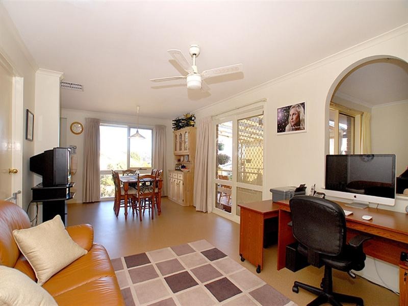 10 Nevis Court, Endeavour Hills VIC 3802