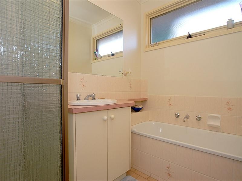 10 Nevis Court, Endeavour Hills VIC 3802