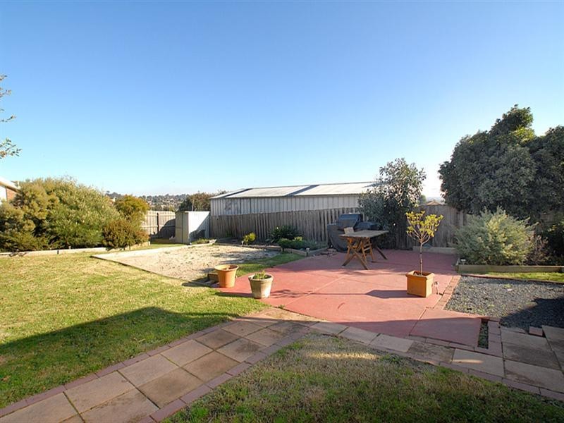 10 Nevis Court, Endeavour Hills VIC 3802