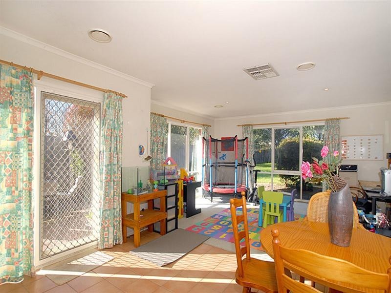 5 Norvel Road, Ferntree Gully VIC 3156